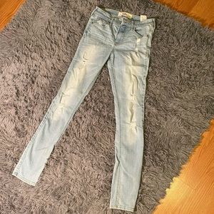 Hollister Jeans size 5